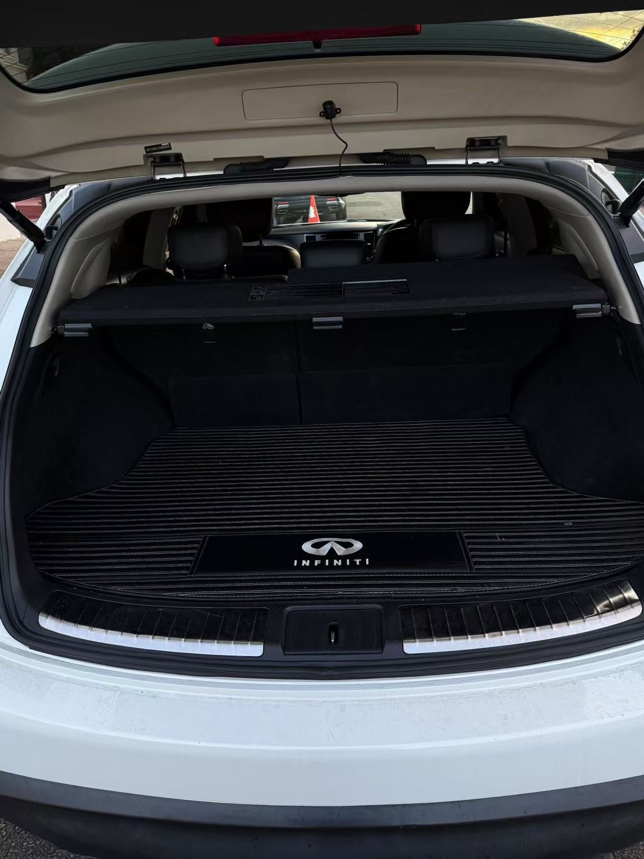 2015 Infiniti QX70