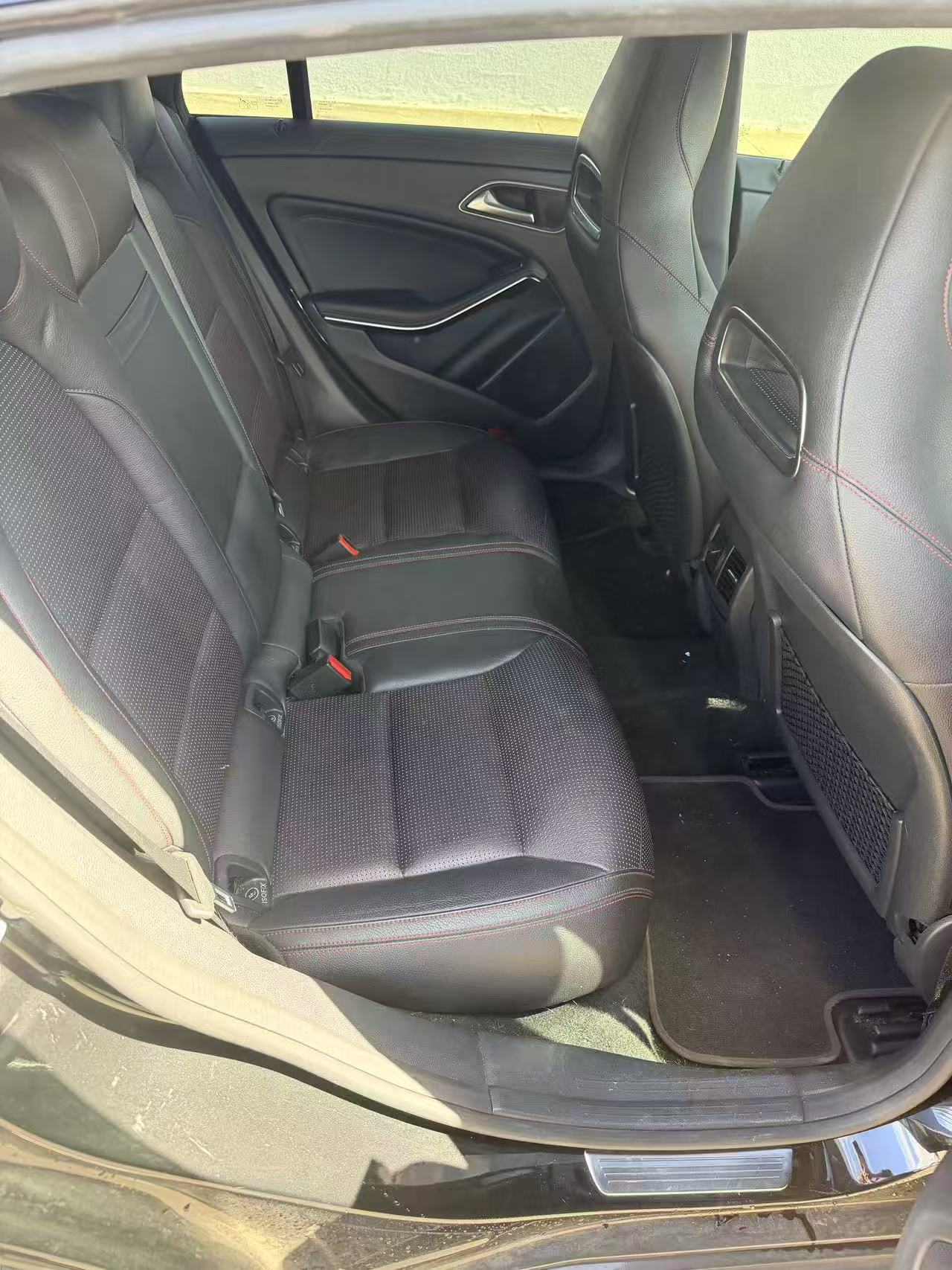 2017 奔驰 CLA250 4MATIC