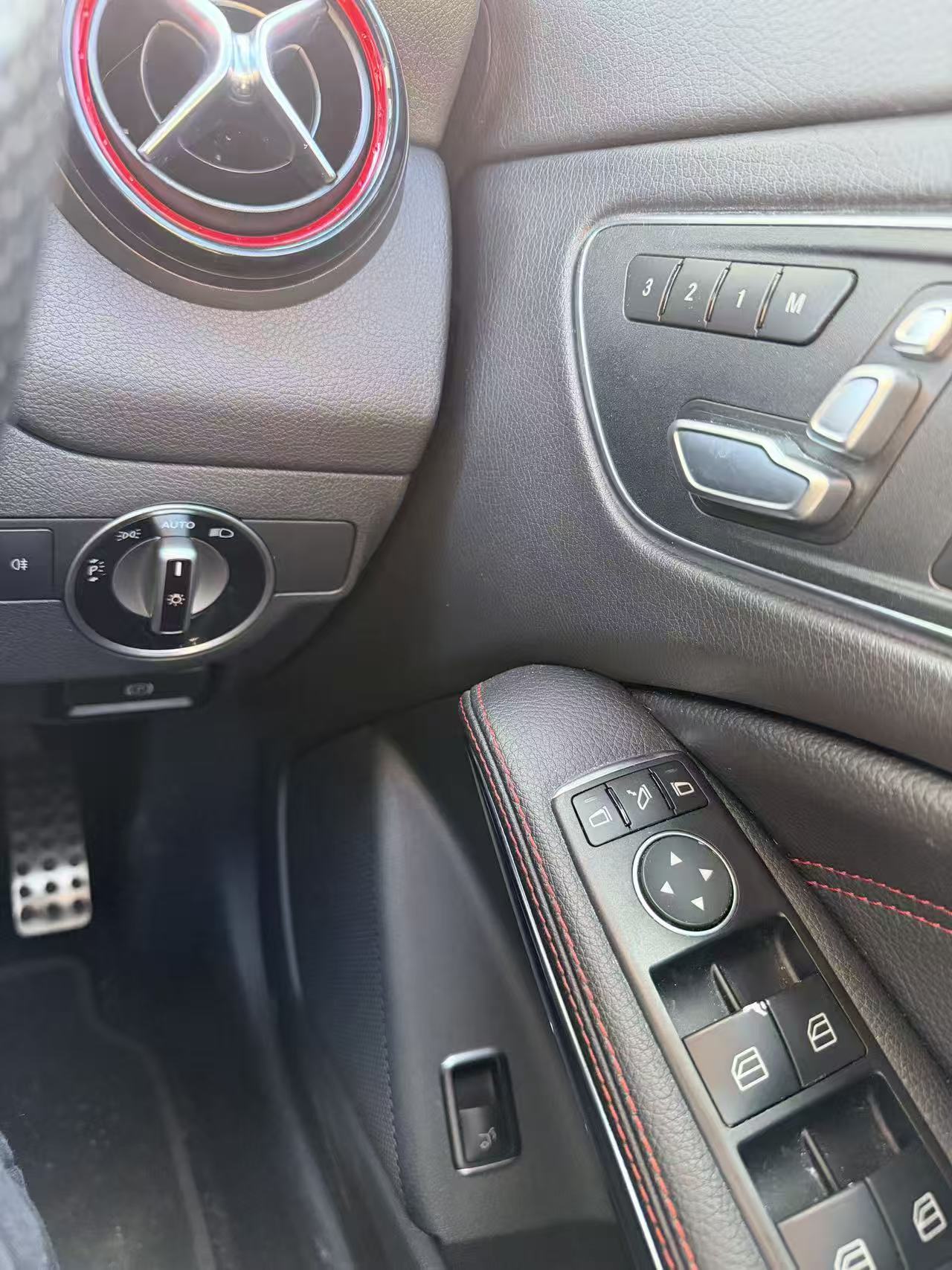 2017 奔驰 CLA250 4MATIC