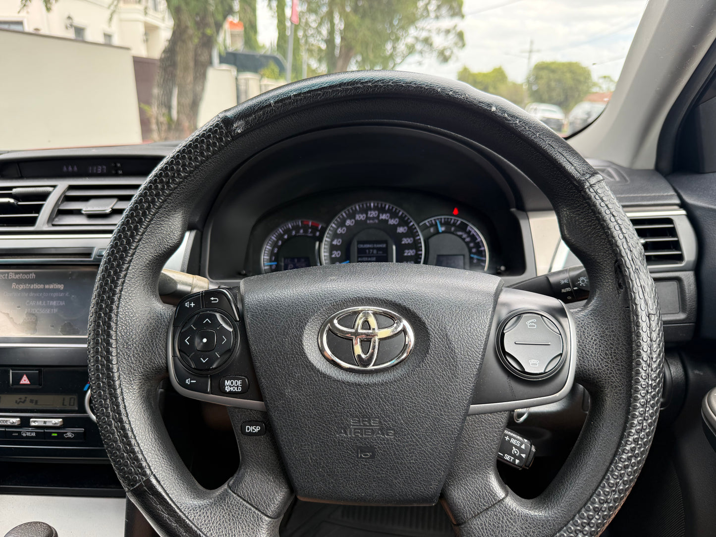 2012 Toyota aurion