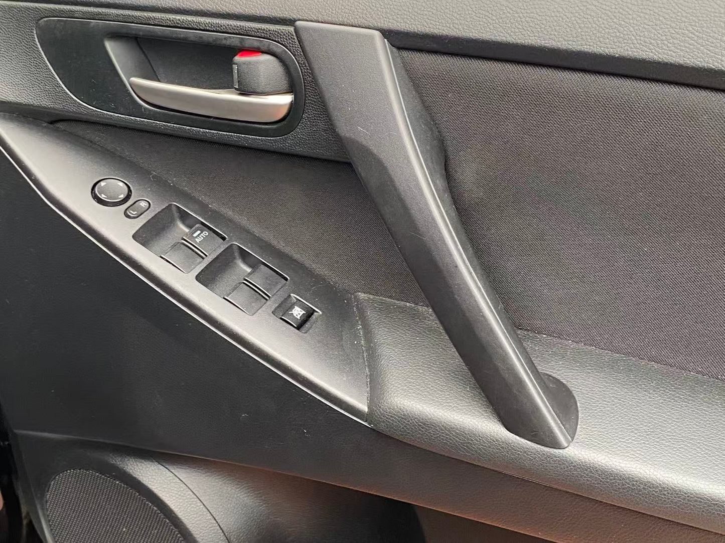 2011mazda 3