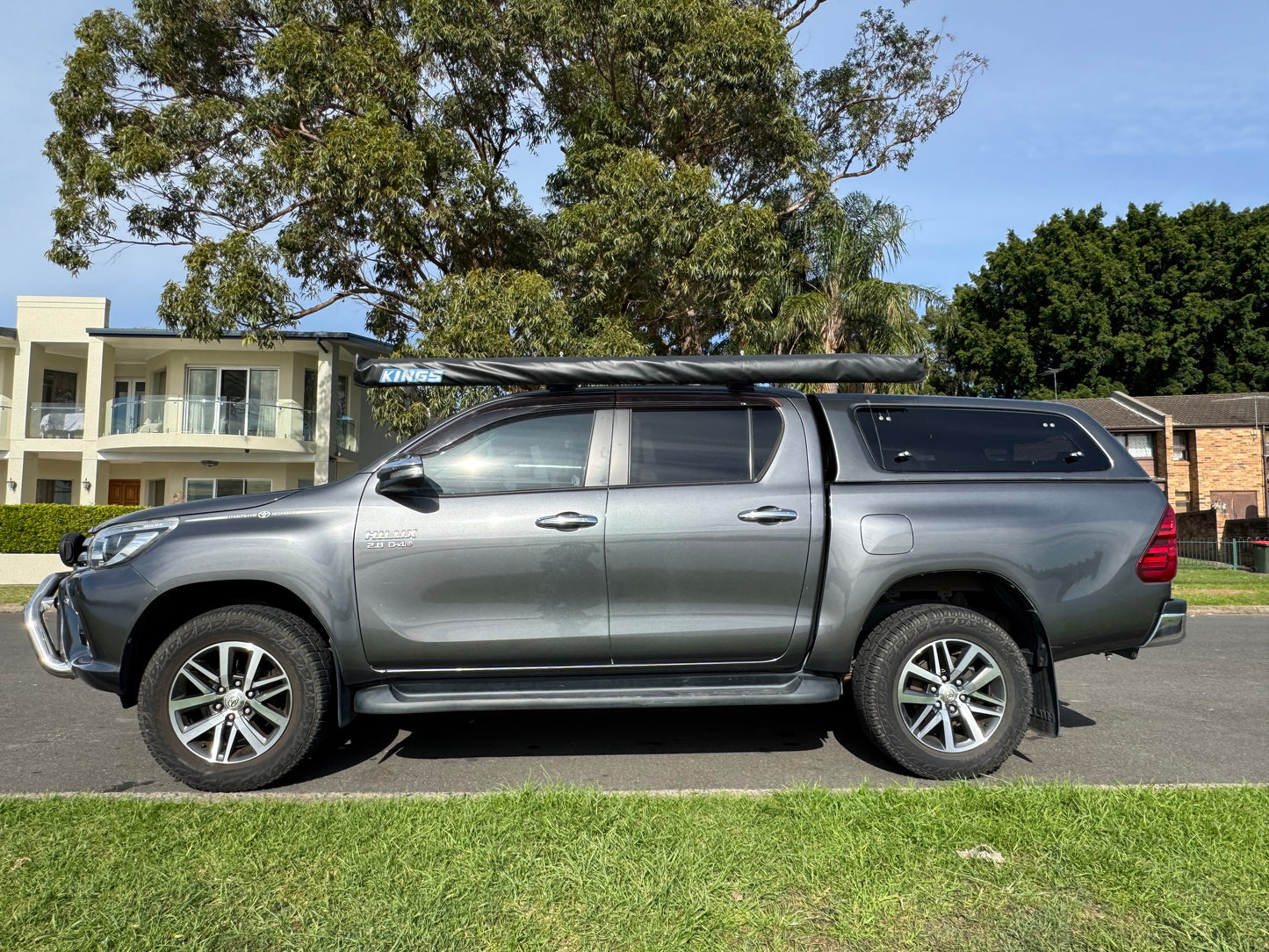 2015 丰田 Hilux SR5