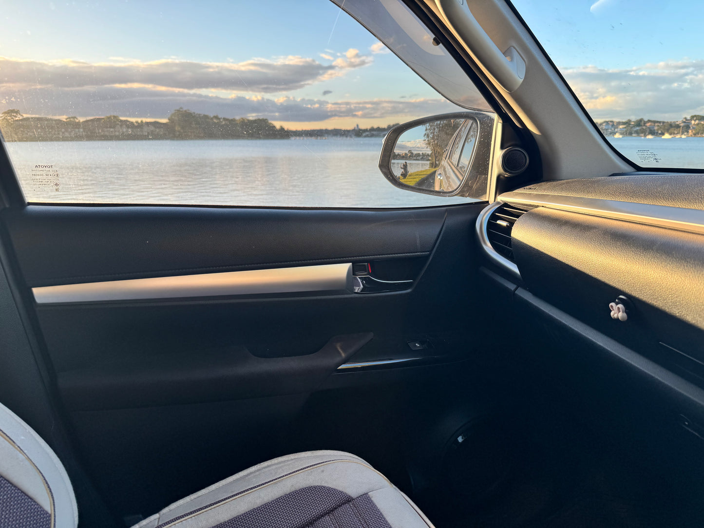 2015 丰田 Hilux SR5