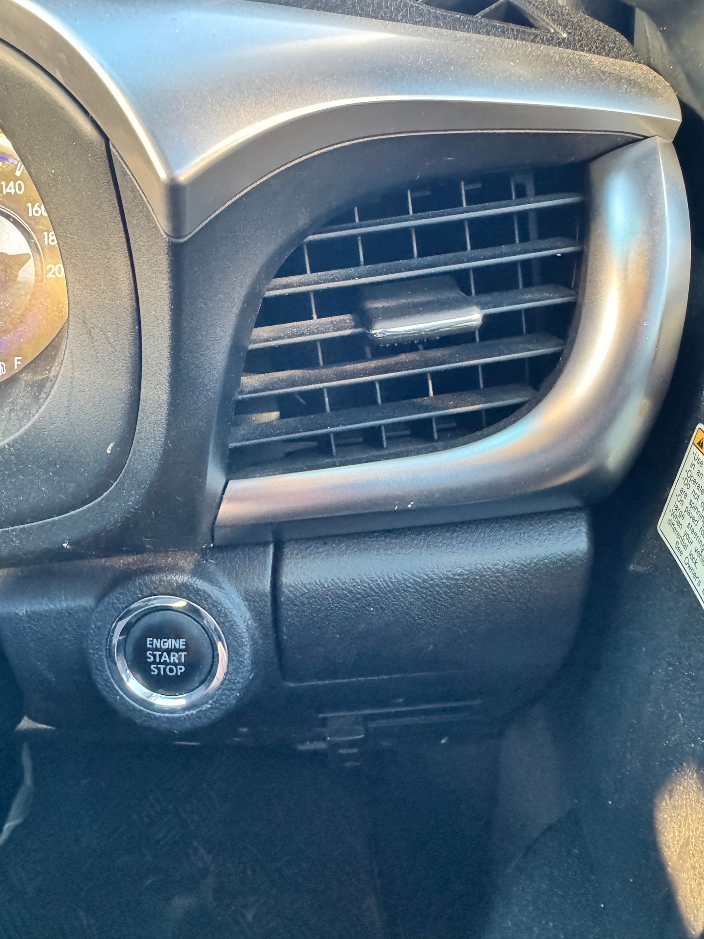 2015 丰田 Hilux SR5