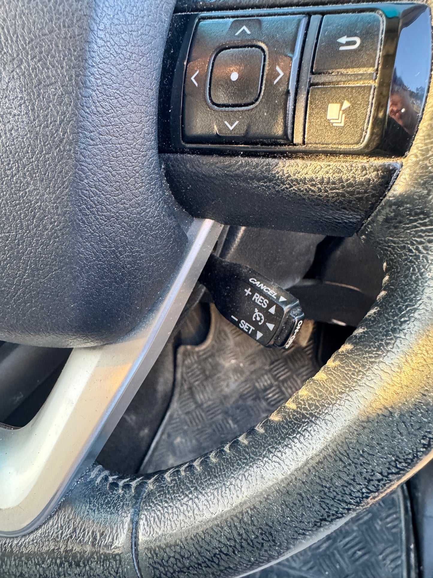 2015 丰田 Hilux SR5