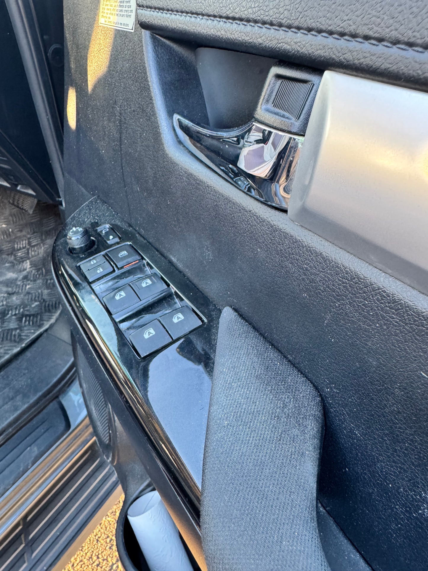 2015 丰田 Hilux SR5