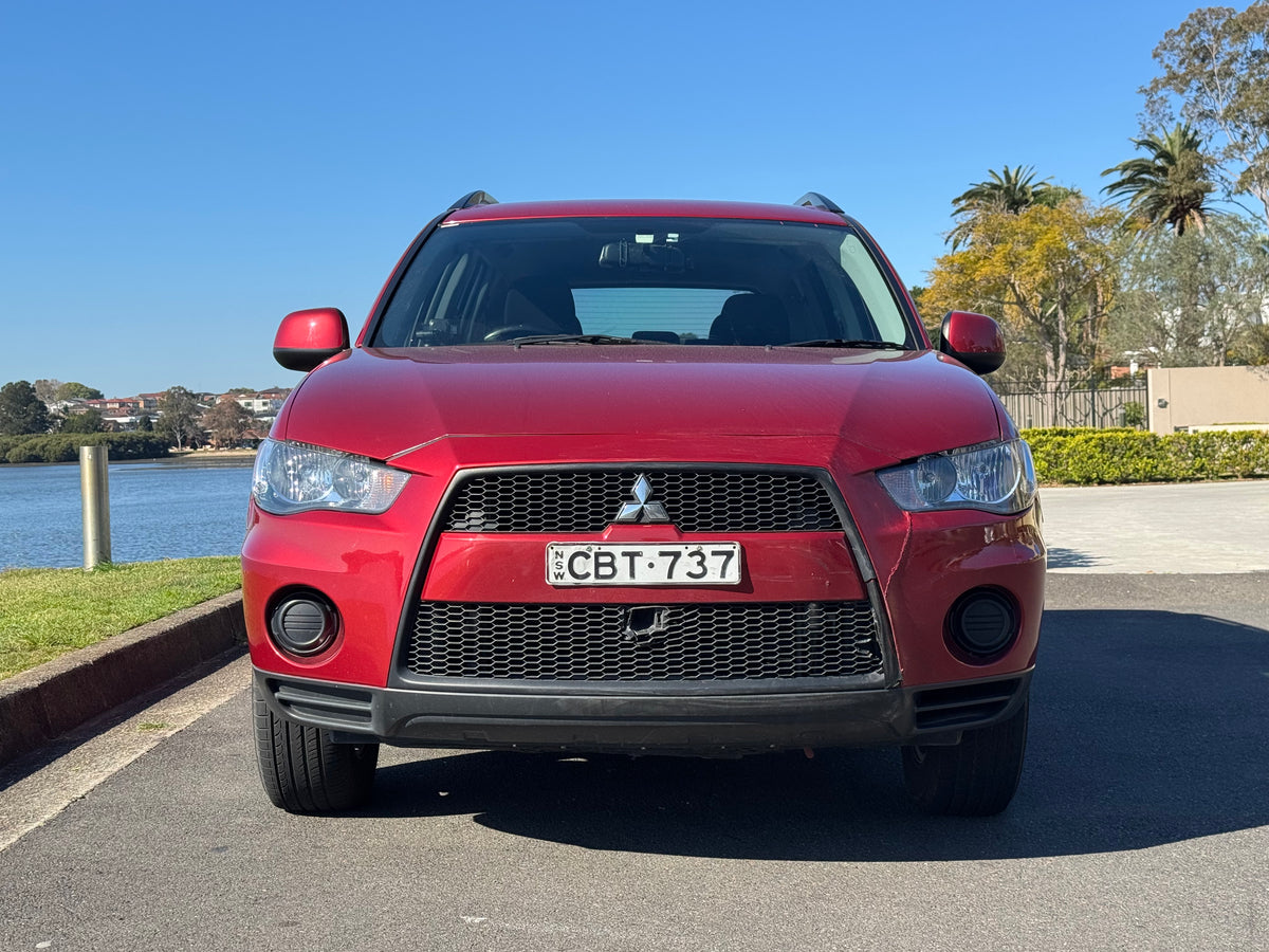 2011 Mitsubishi Outlander LS 4WD