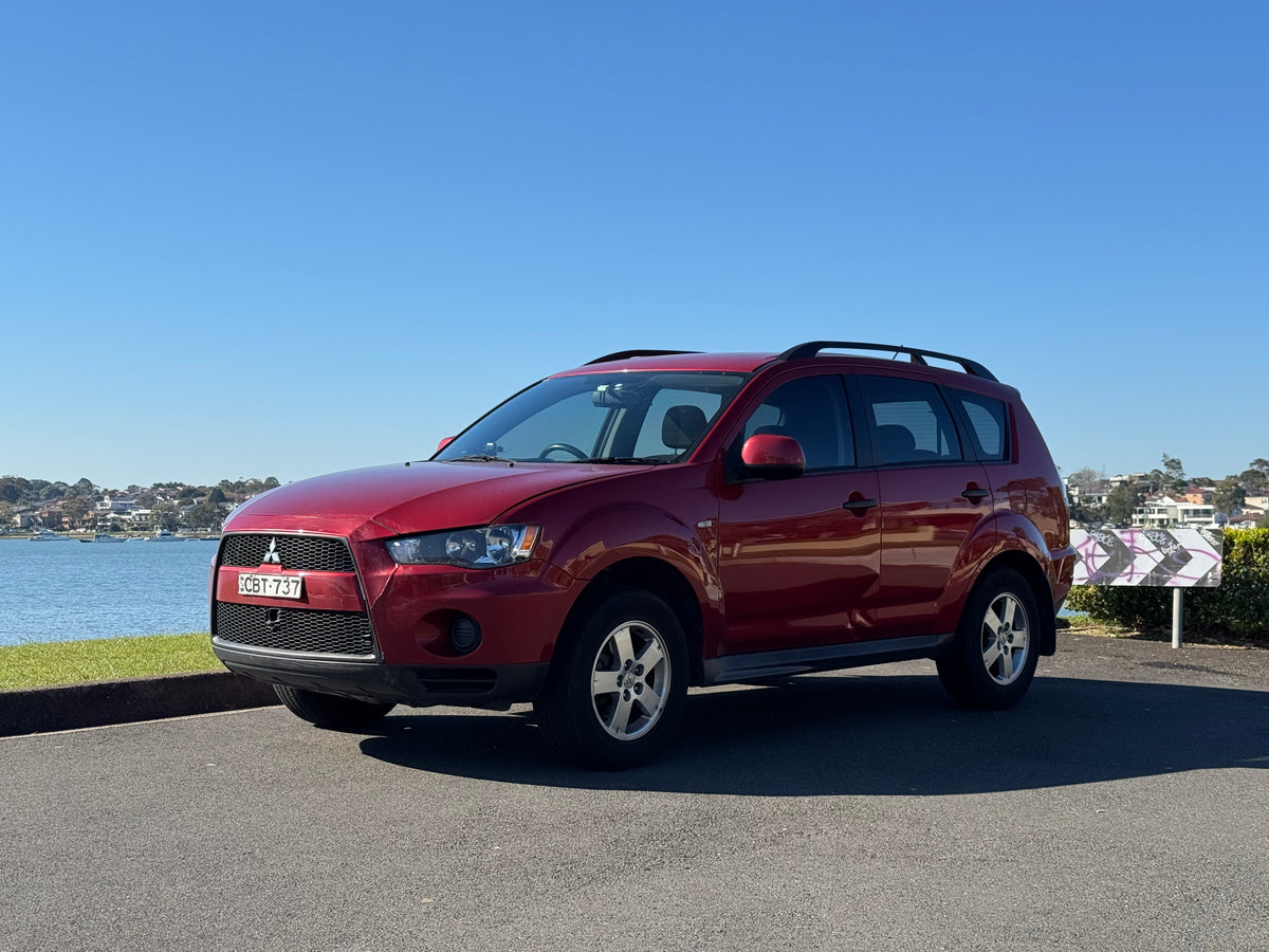 2011 Mitsubishi Outlander LS 4WD