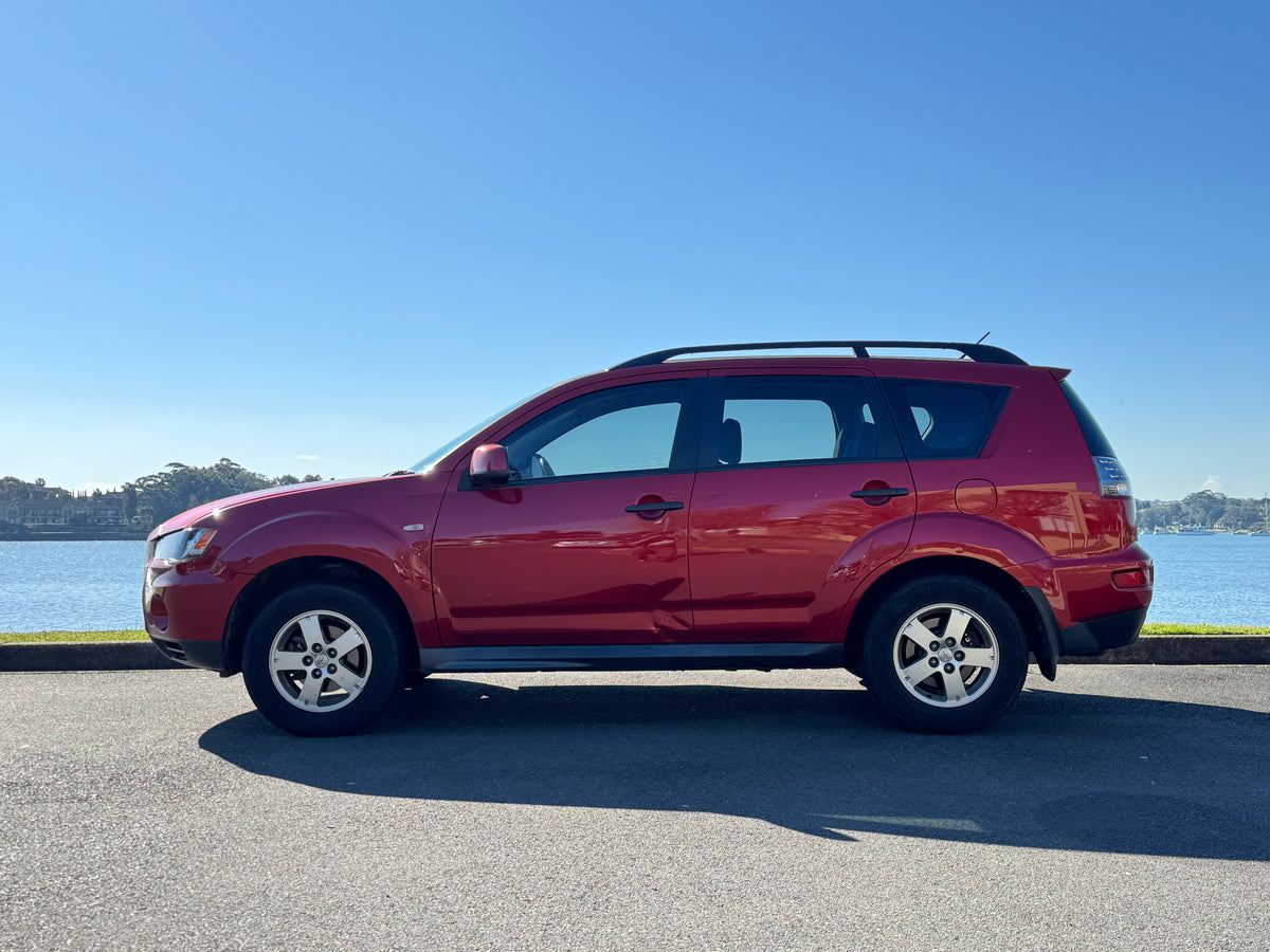2011 Mitsubishi Outlander LS 4WD