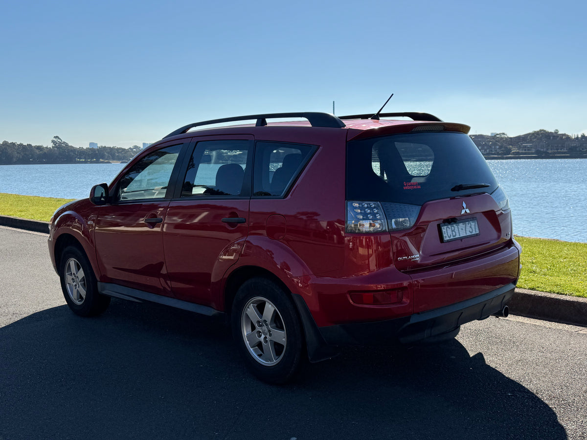 2011 Mitsubishi Outlander LS 4WD