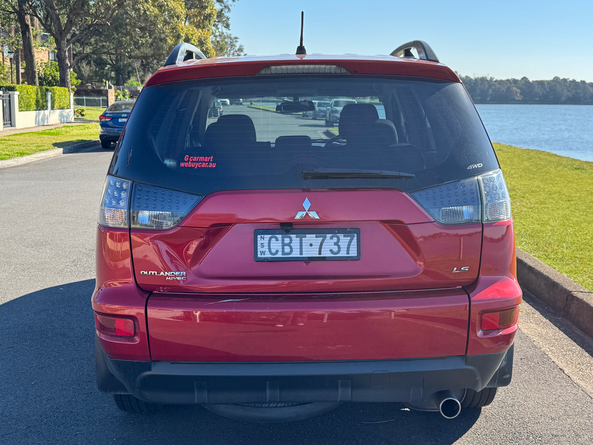 2011 Mitsubishi Outlander LS 4WD