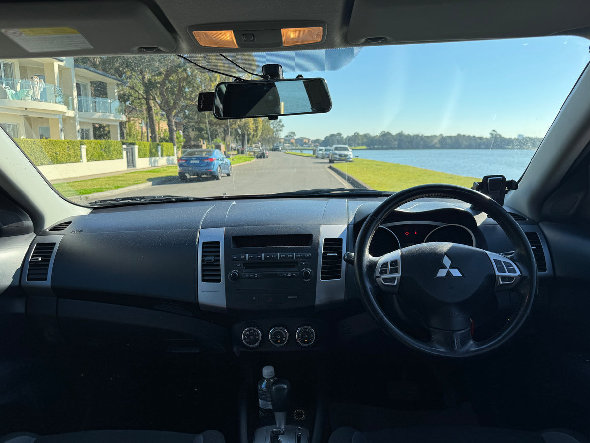 2011 Mitsubishi Outlander LS 4WD
